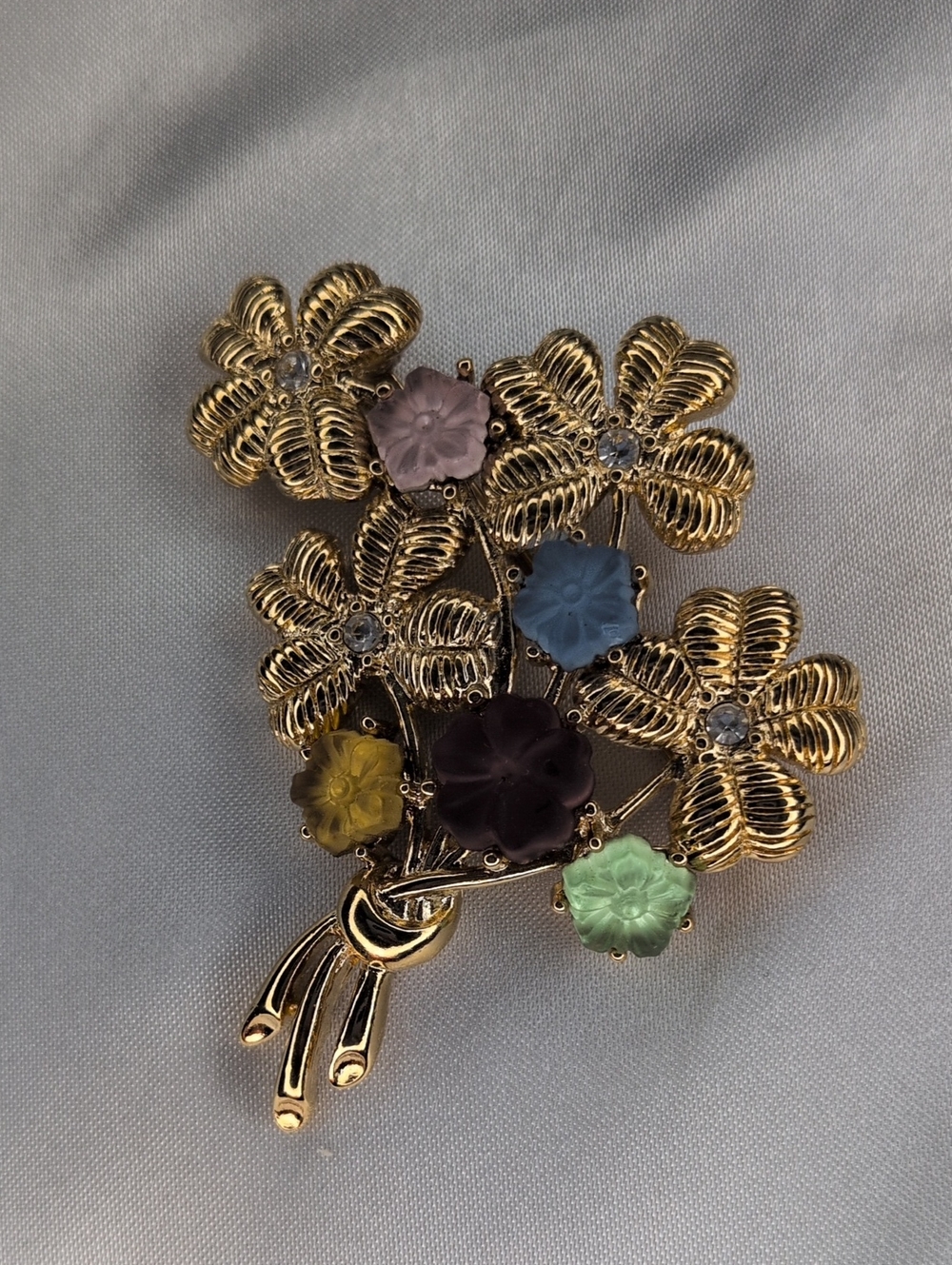 Vintage Monet Signed Pastel Floral Bouquet Brooch Gold Tone Frosted Flower Pin
